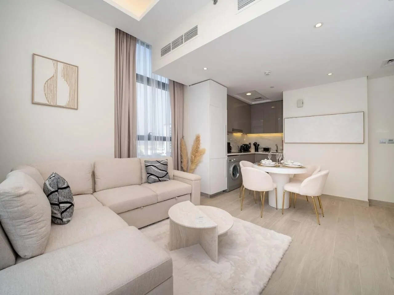 Serene 1-Bedroom Retreat In Azizi Riviera With Calming Tones ドバイ 0*,  アラブ首長国連邦